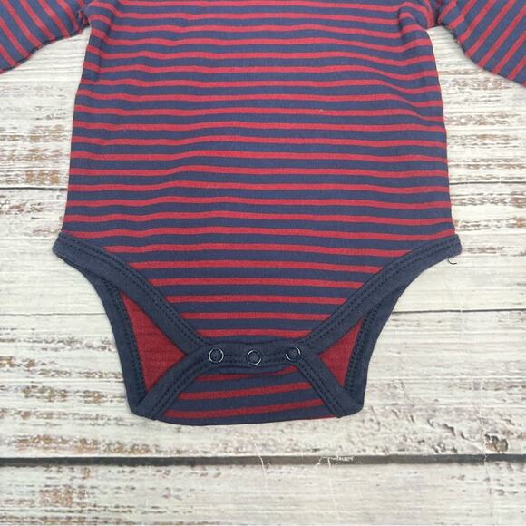 Baby Guess Long Sleeve Bodysuit 6-9 Months Navy Maroon Stripes Triangle Logo - Picture 3 of 11